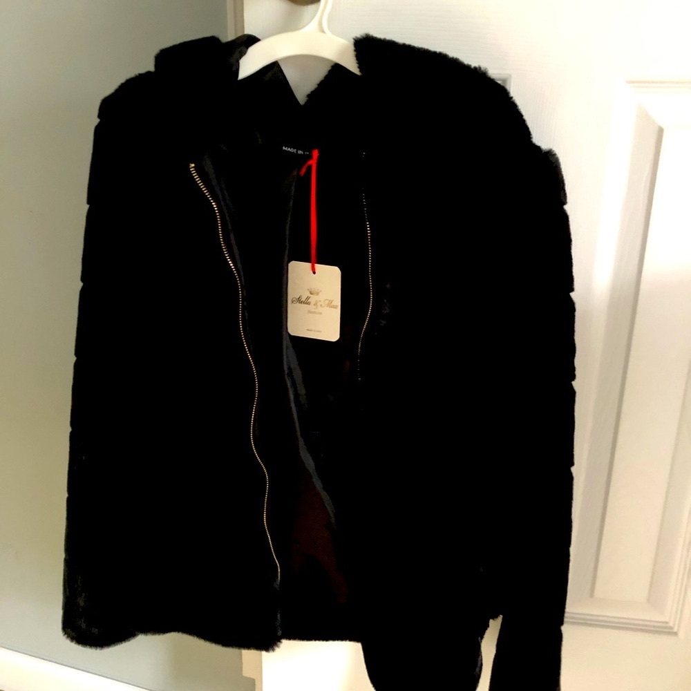 Hooded faux fur jacket. Made in Italy. New